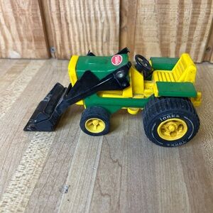 Vintage 1970s Tiny Tonka Farm Tractor 811002 - Green Yellow.